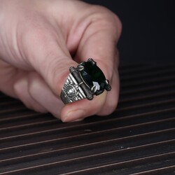 925 Sterling Silver Men's Ring With Green Zircon Stone - 3