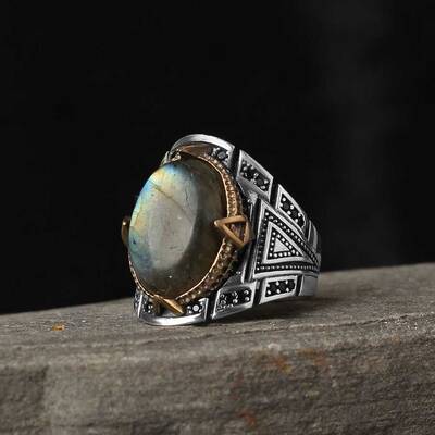 925 Sterling Silver Men's Ring With Labradorite Stone - 2