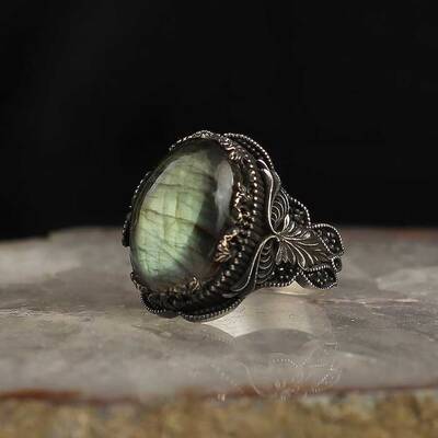 925 Sterling Silver Men's Ring With Labradorite Stone - 2