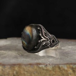 925 Sterling Silver Men's Ring With Labradorite Stone - 2