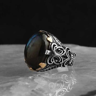 925 Sterling Silver Men's Ring With Labradorite Stone - 1