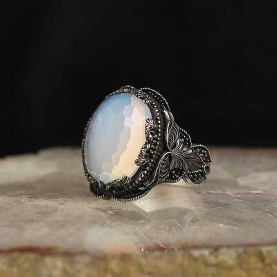 925 Sterling Silver Men's Ring With Moon Stone - 2