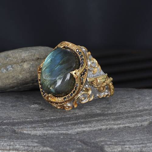 925 Sterling Silver Men's Ring With Rhodium Plated Labradorite Stone - 1