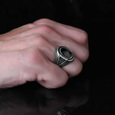 925 Sterling Silver Men's Ring With Zircon Stone - 3