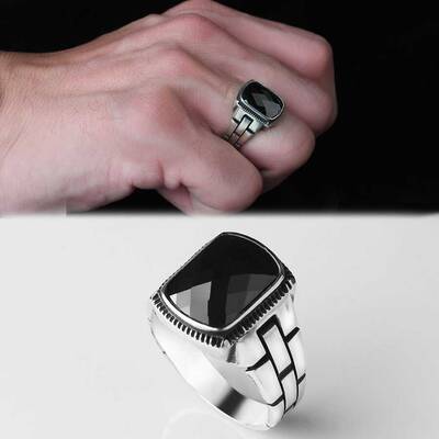 925 Sterling Silver Men's Ring With Zircon Stone - 1