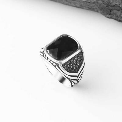 925 Sterling Silver Men's Ring With Zircon Stone - 2
