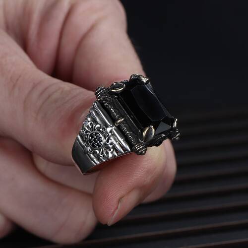 925 Sterling Silver Men's Ring With Zircon Stone - 3