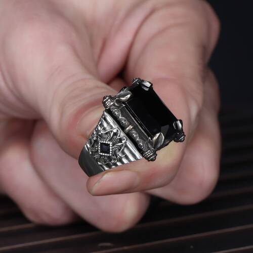 925 Sterling Silver Men's Ring With Zircon Stone - 3