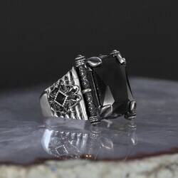 925 Sterling Silver Men's Ring With Zircon Stone - 4
