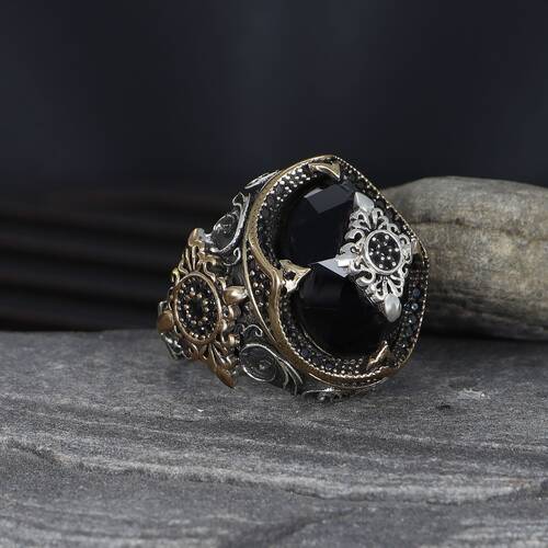 925 Sterling Silver Men's Ring With Zircon Stone - 2