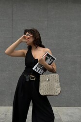 Trendbreez Locked Monogram Beige Shoulder Bag - 3